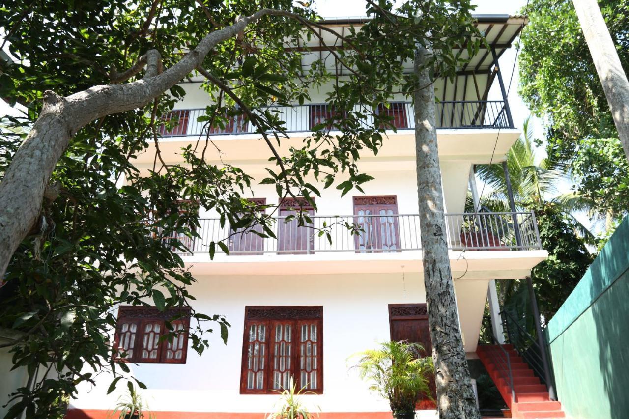 Sumudu Villa Хикадува Екстериор снимка