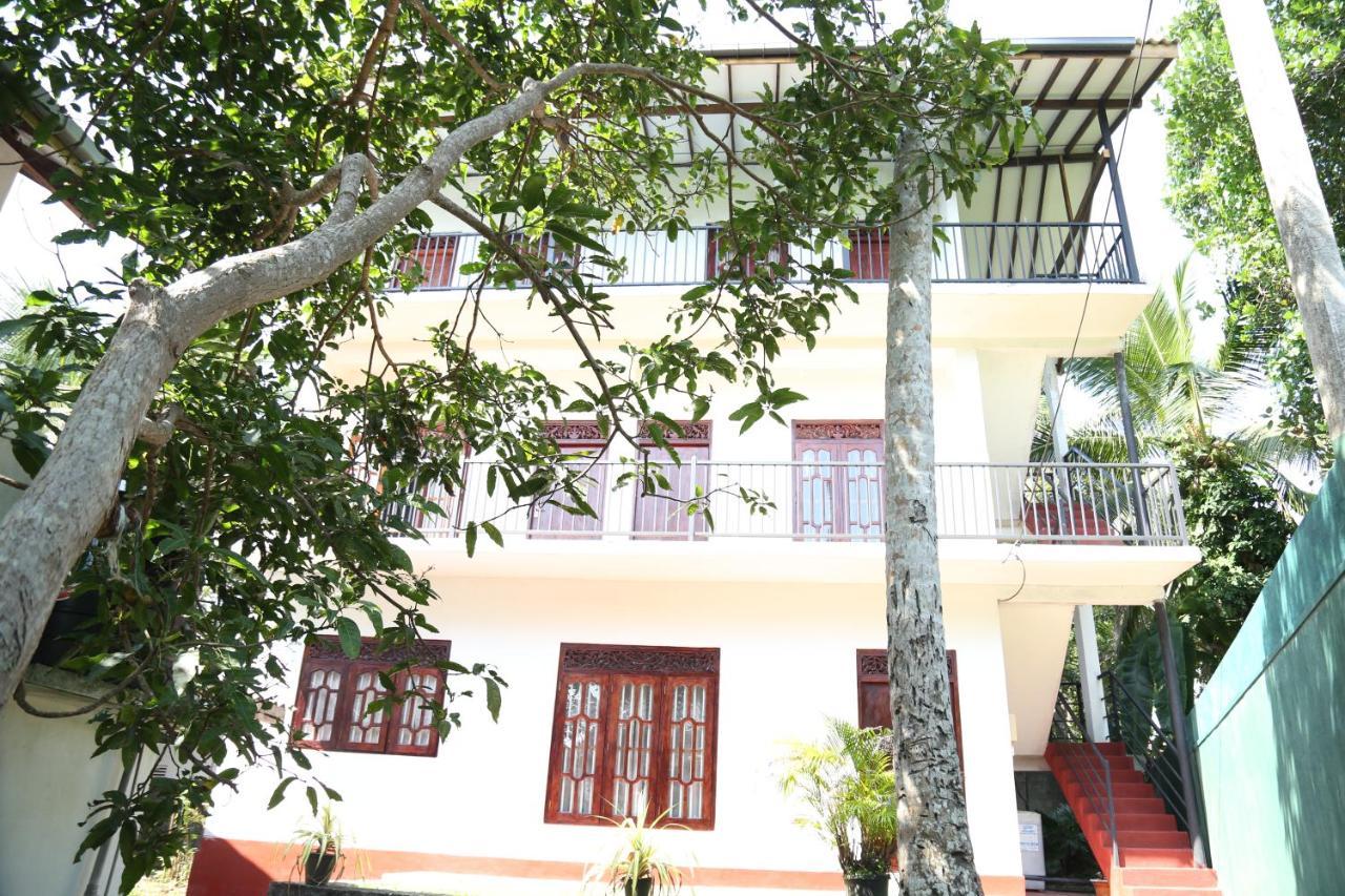 Sumudu Villa Хикадува Екстериор снимка