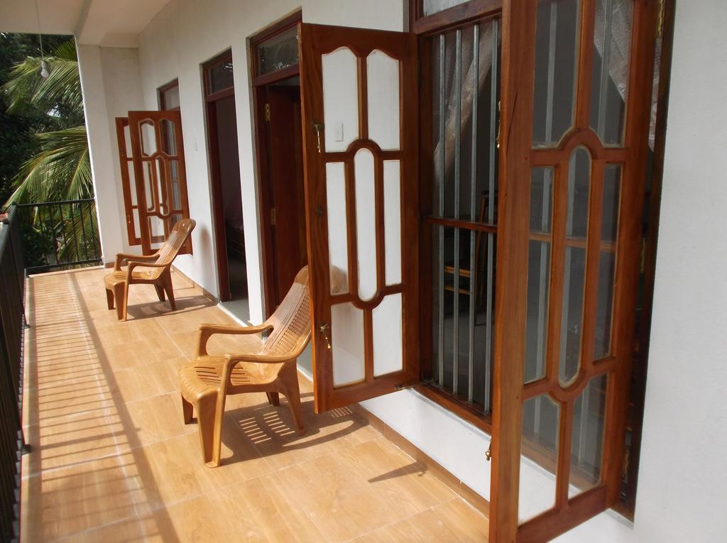 Sumudu Villa Хикадува Екстериор снимка